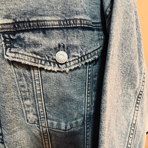 DENIM BASIC CLASSIC JACKET NWOT - Picture 5 of 10